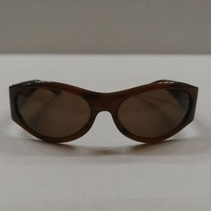 Oscar de la Renta sunglasses